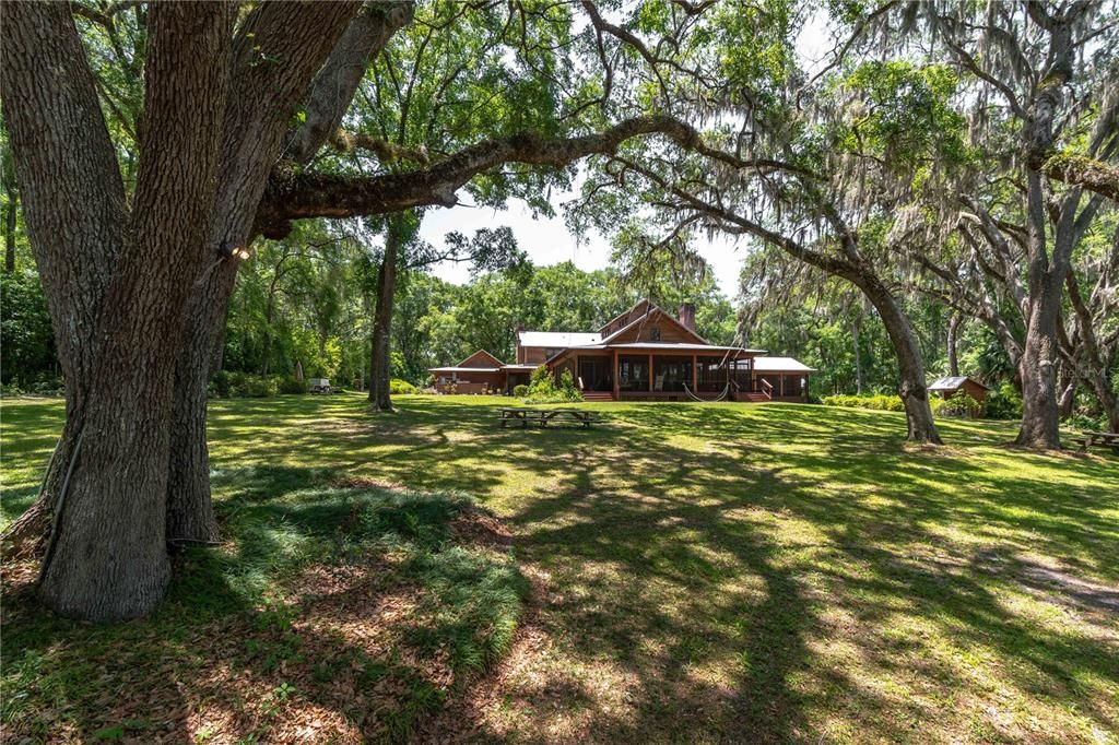 For Sale: $1,395,000 (5 beds, 4 baths, 5436 Square Feet)