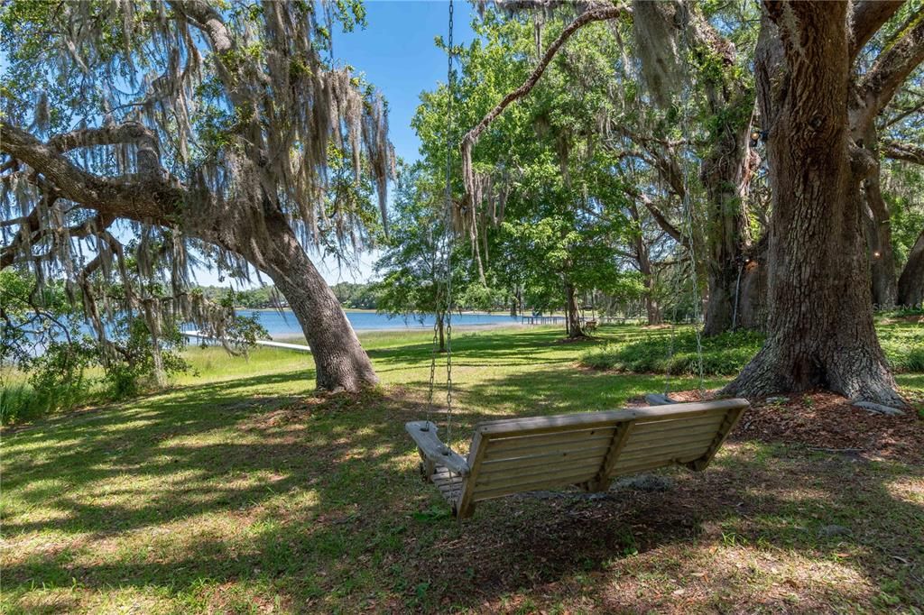 For Sale: $1,395,000 (5 beds, 4 baths, 5436 Square Feet)