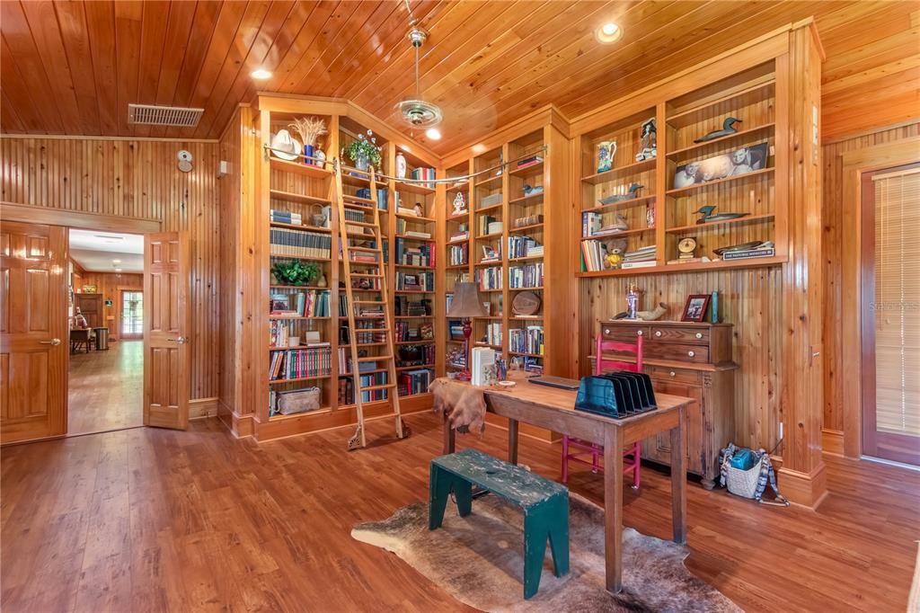 For Sale: $1,395,000 (5 beds, 4 baths, 5436 Square Feet)