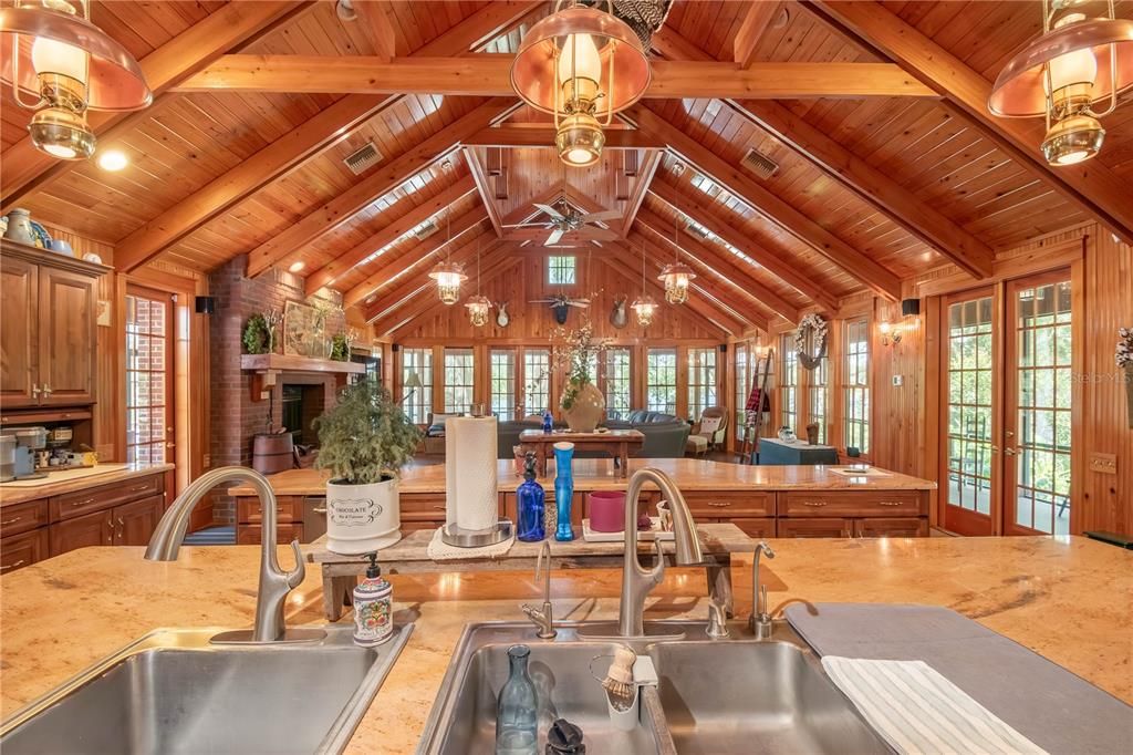 For Sale: $1,395,000 (5 beds, 4 baths, 5436 Square Feet)