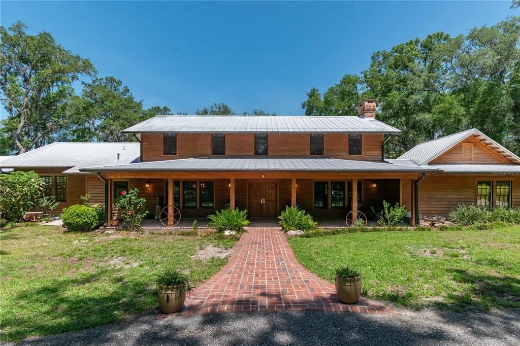 For Sale: $1,395,000 (5 beds, 4 baths, 5436 Square Feet)