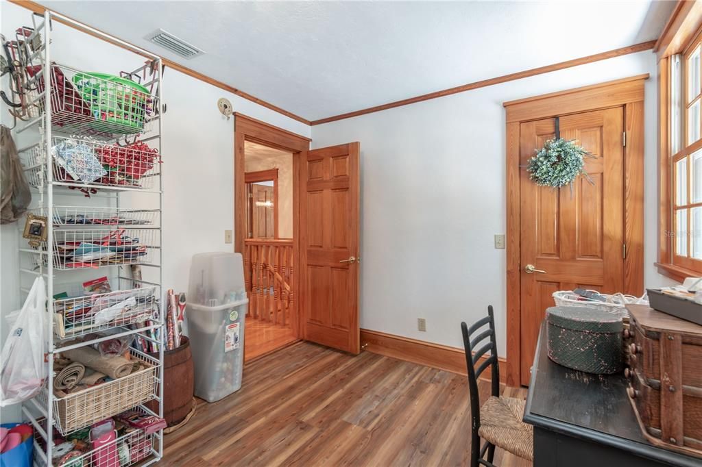 For Sale: $1,395,000 (5 beds, 4 baths, 5436 Square Feet)