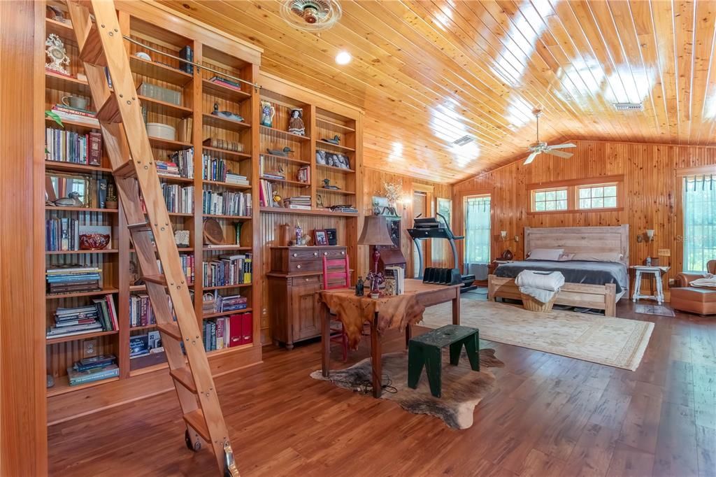 For Sale: $1,395,000 (5 beds, 4 baths, 5436 Square Feet)