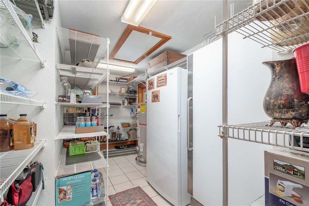 For Sale: $1,395,000 (5 beds, 4 baths, 5436 Square Feet)