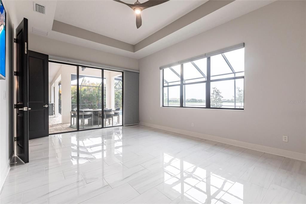 Под контрактом: $1,295,000 (3 спален, 3 ванн, 3055 Квадратных фут)