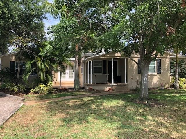 Vendido Recientemente: $620,000 (4 camas, 2 baños, 1501 Pies cuadrados)