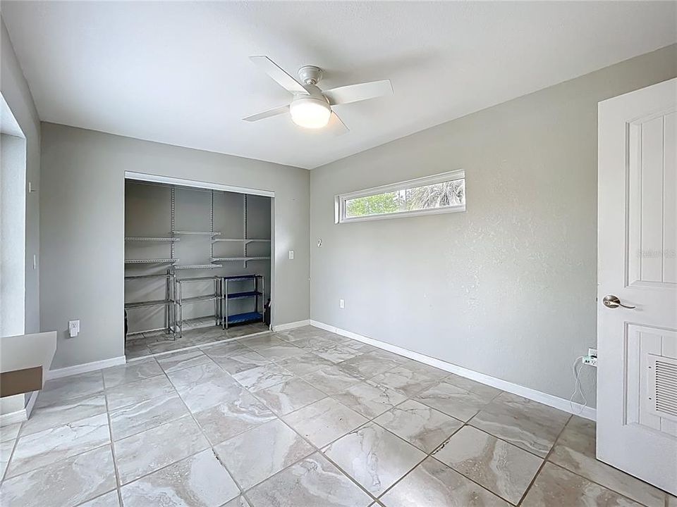 For Sale: $245,000 (3 beds, 2 baths, 893 Square Feet)