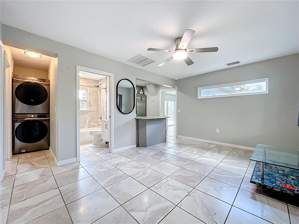 For Sale: $245,000 (3 beds, 2 baths, 893 Square Feet)