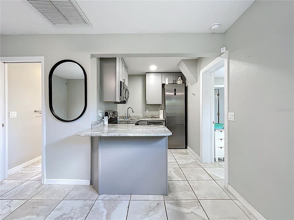 For Sale: $245,000 (3 beds, 2 baths, 893 Square Feet)