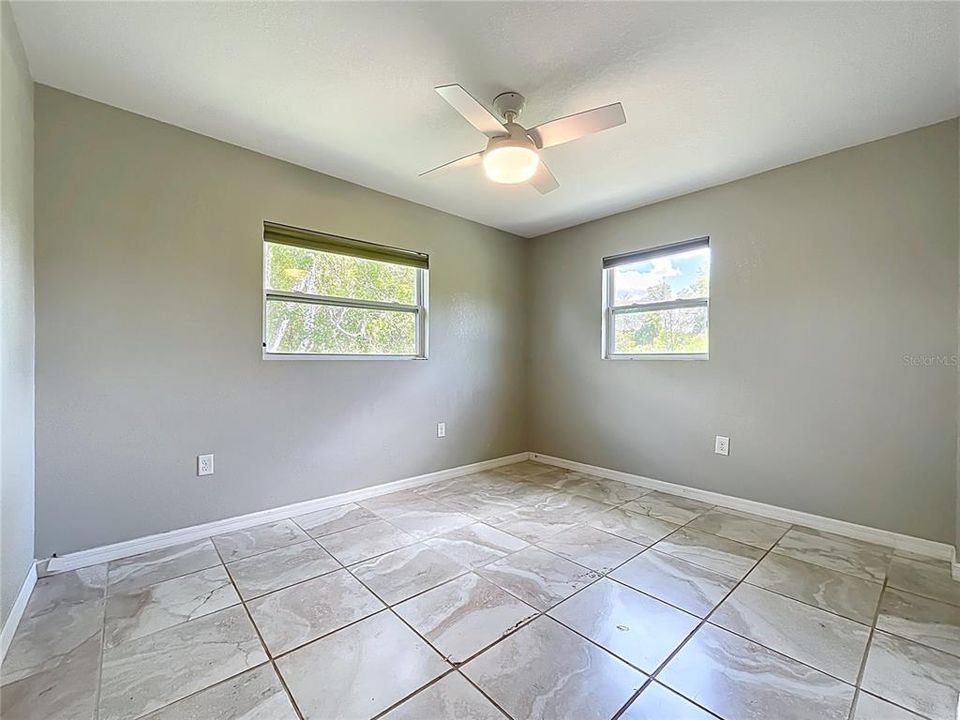 For Sale: $245,000 (3 beds, 2 baths, 893 Square Feet)