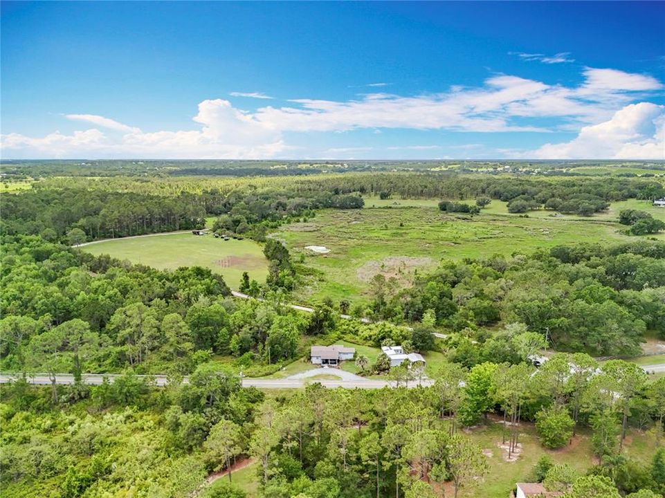 For Sale: $245,000 (3 beds, 2 baths, 893 Square Feet)