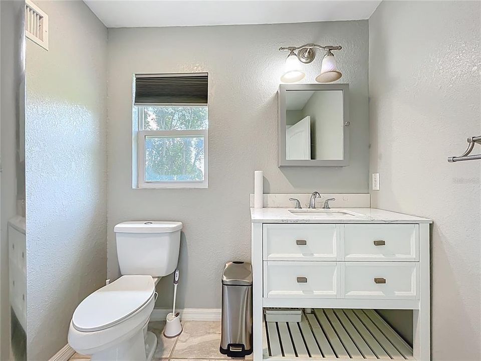 For Sale: $245,000 (3 beds, 2 baths, 893 Square Feet)