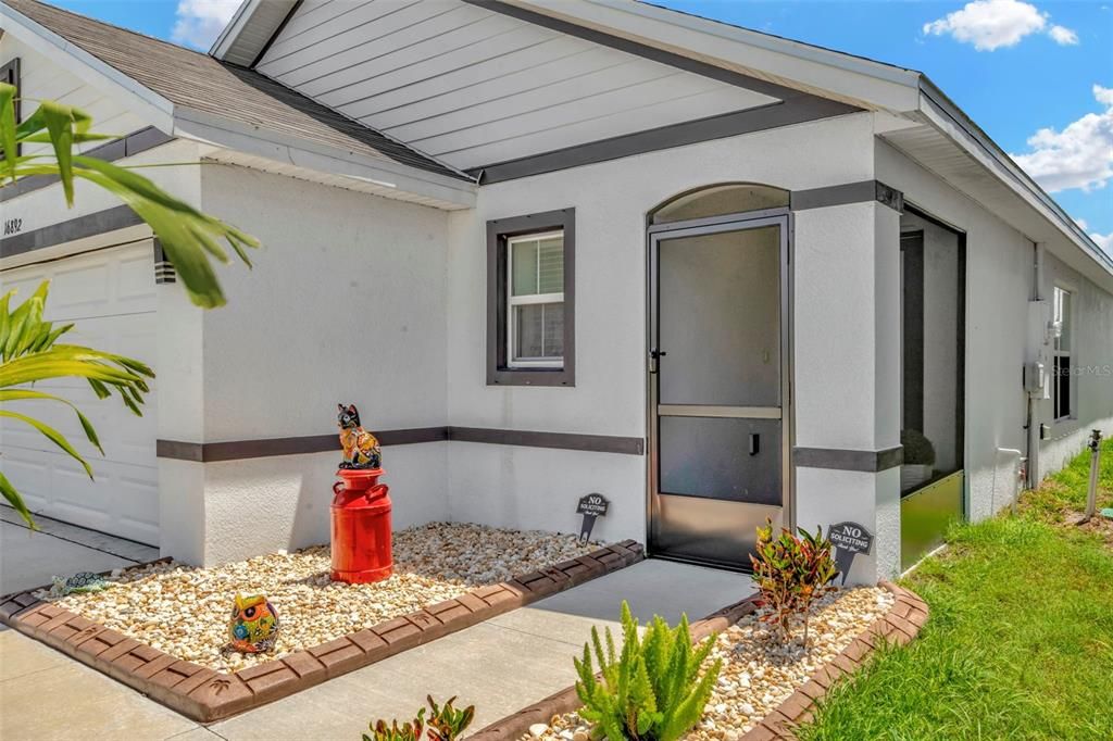 Под контрактом: $334,000 (3 спален, 2 ванн, 1516 Квадратных фут)