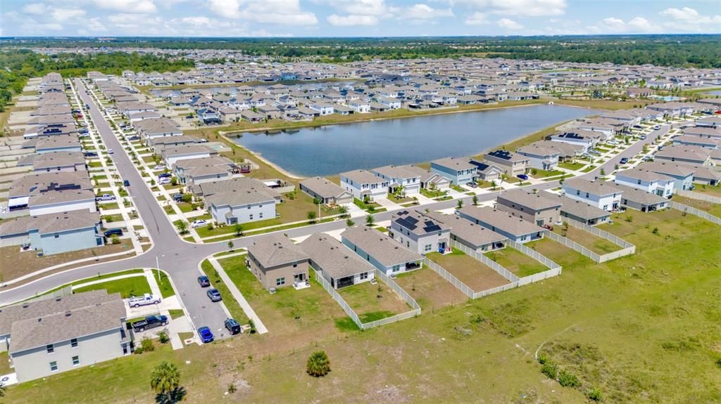 Под контрактом: $334,000 (3 спален, 2 ванн, 1516 Квадратных фут)