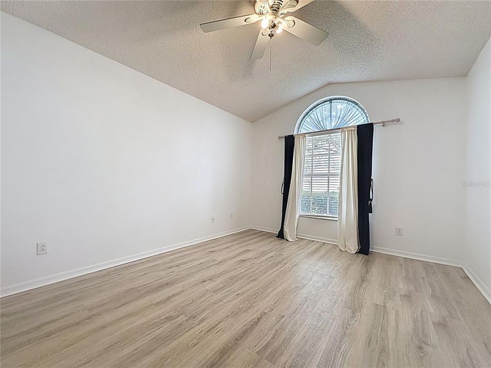 En Venta: $240,900 (2 camas, 2 baños, 1447 Pies cuadrados)