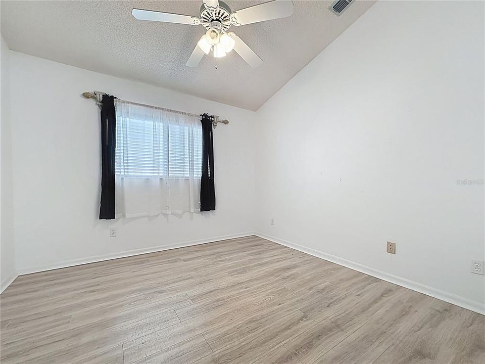 En Venta: $240,900 (2 camas, 2 baños, 1447 Pies cuadrados)