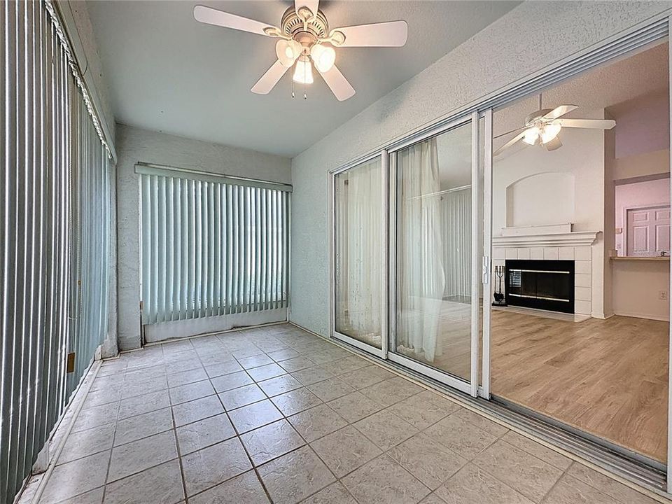 En Venta: $240,900 (2 camas, 2 baños, 1447 Pies cuadrados)