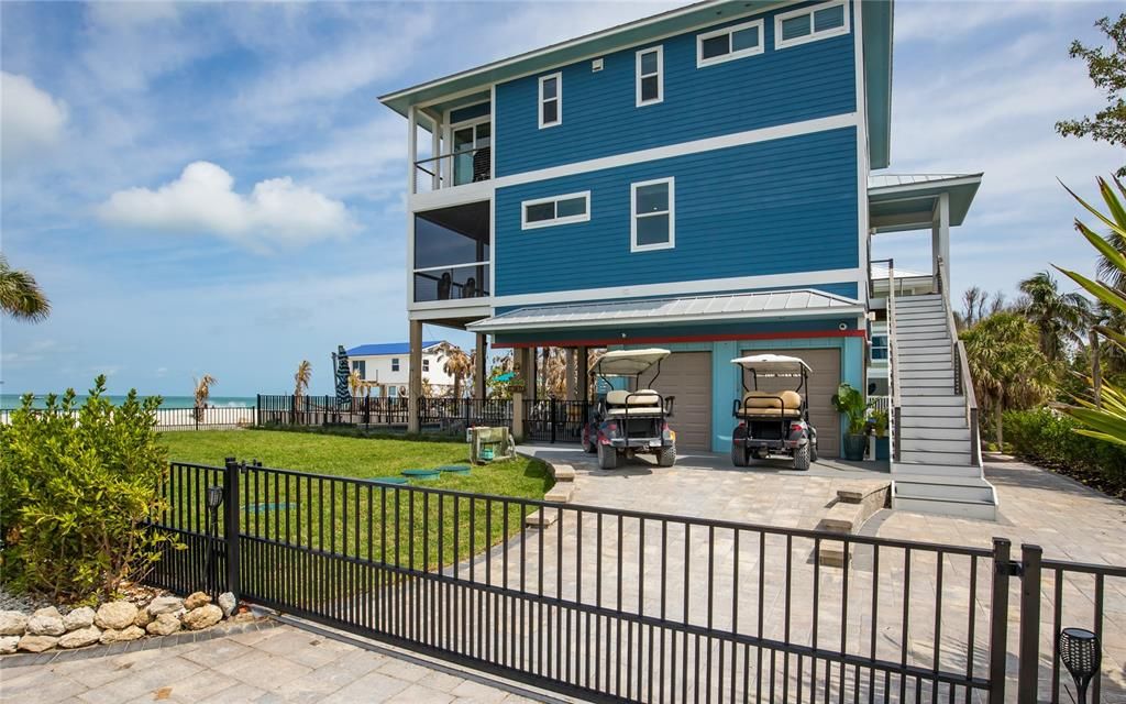 For Sale: $3,500,000 (4 beds, 4 baths, 2115 Square Feet)