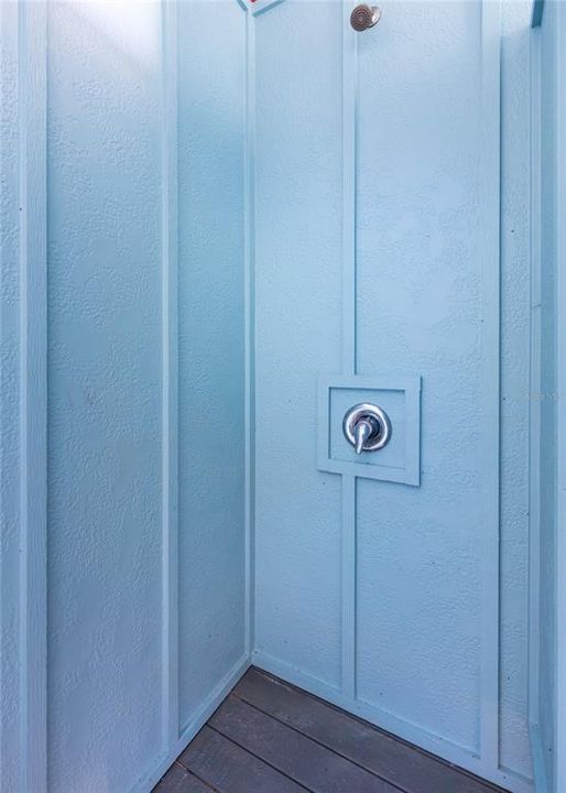 For Sale: $3,500,000 (4 beds, 4 baths, 2115 Square Feet)