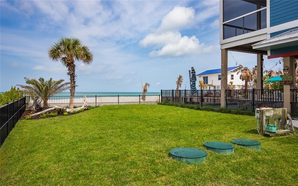 For Sale: $3,500,000 (4 beds, 4 baths, 2115 Square Feet)