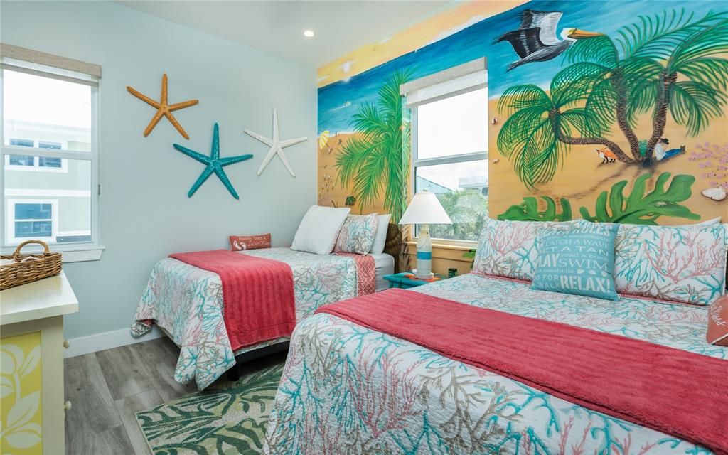 For Sale: $3,500,000 (4 beds, 4 baths, 2115 Square Feet)