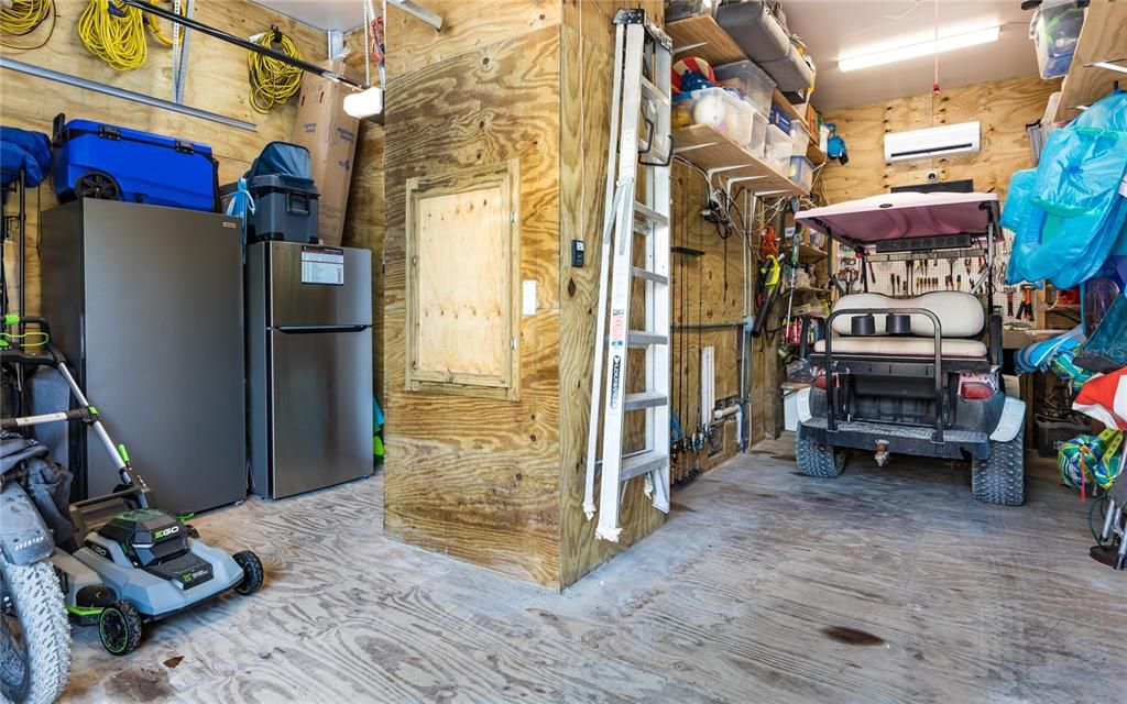 For Sale: $3,500,000 (4 beds, 4 baths, 2115 Square Feet)