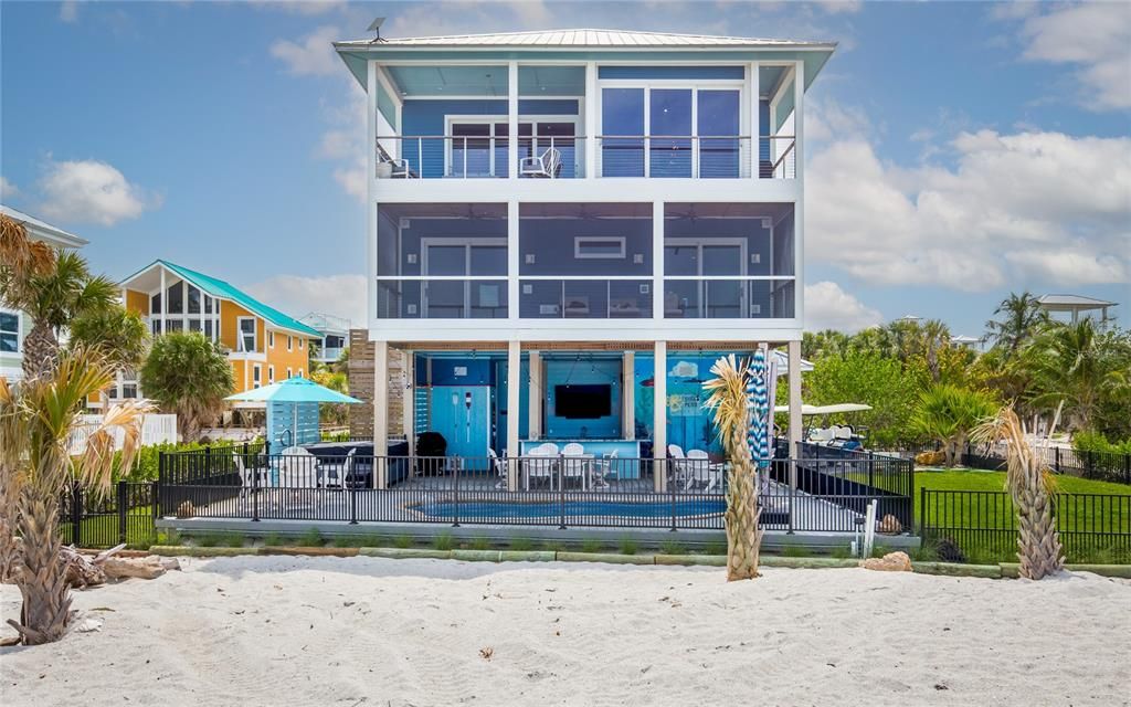 For Sale: $3,500,000 (4 beds, 4 baths, 2115 Square Feet)