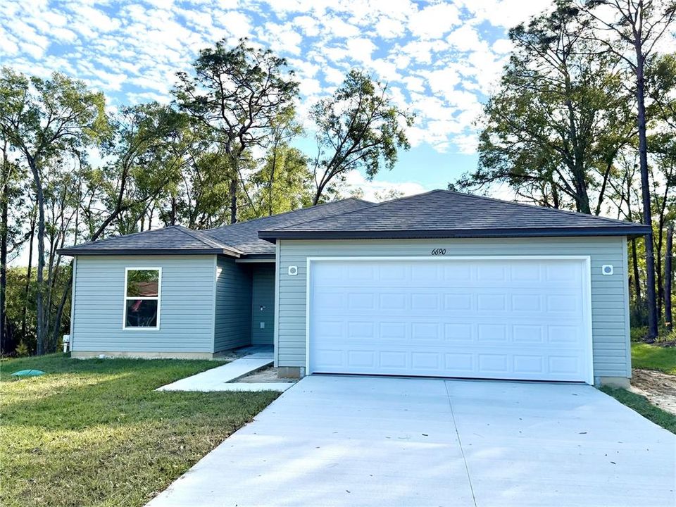 Active With Contract: $244,900 (3 beds, 2 baths, 1546 Square Feet)