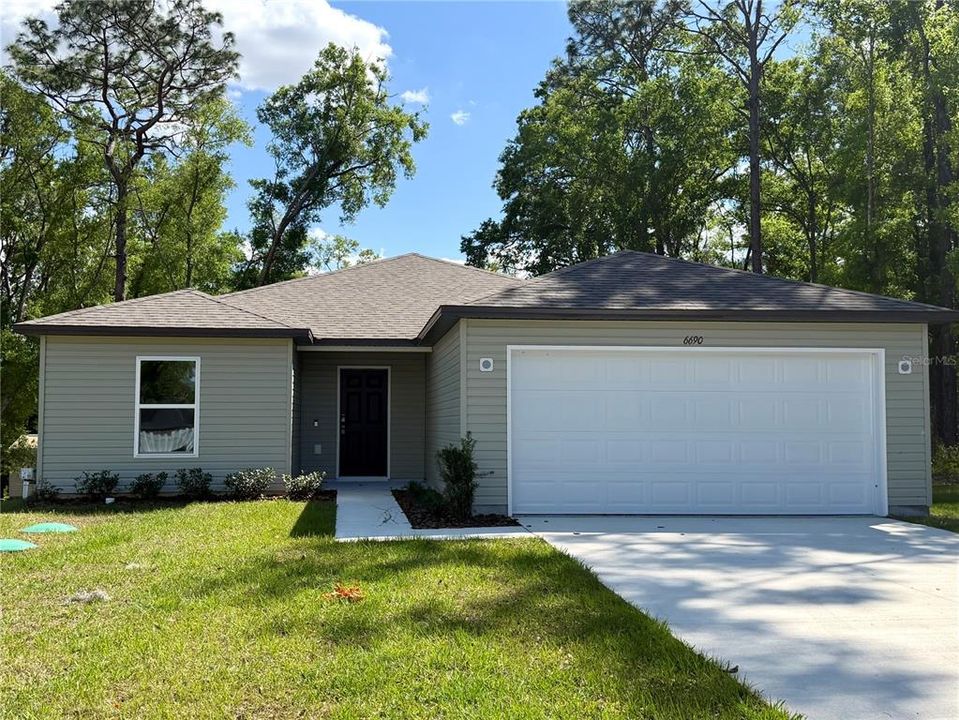 Active With Contract: $244,900 (3 beds, 2 baths, 1546 Square Feet)