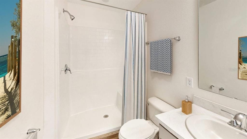 Active With Contract: $244,900 (3 beds, 2 baths, 1546 Square Feet)