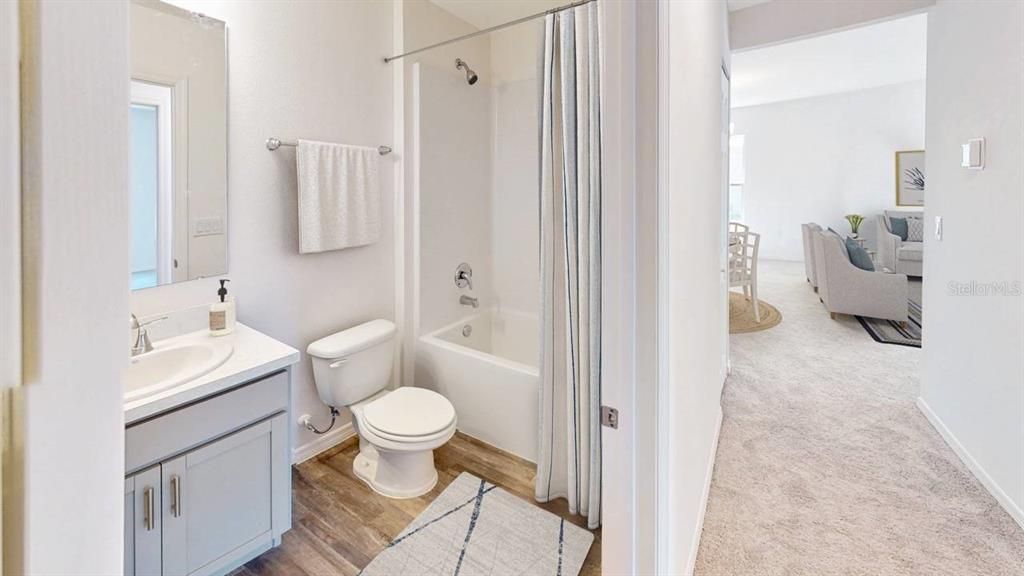 Active With Contract: $244,900 (3 beds, 2 baths, 1546 Square Feet)
