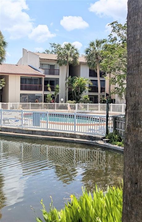 For Sale: $108,000 (1 beds, 1 baths, 682 Square Feet)