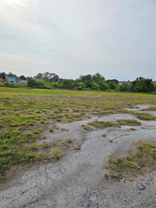 Под контрактом: $680,000 (0 спален, 0 ванн, 0 Квадратных фут)