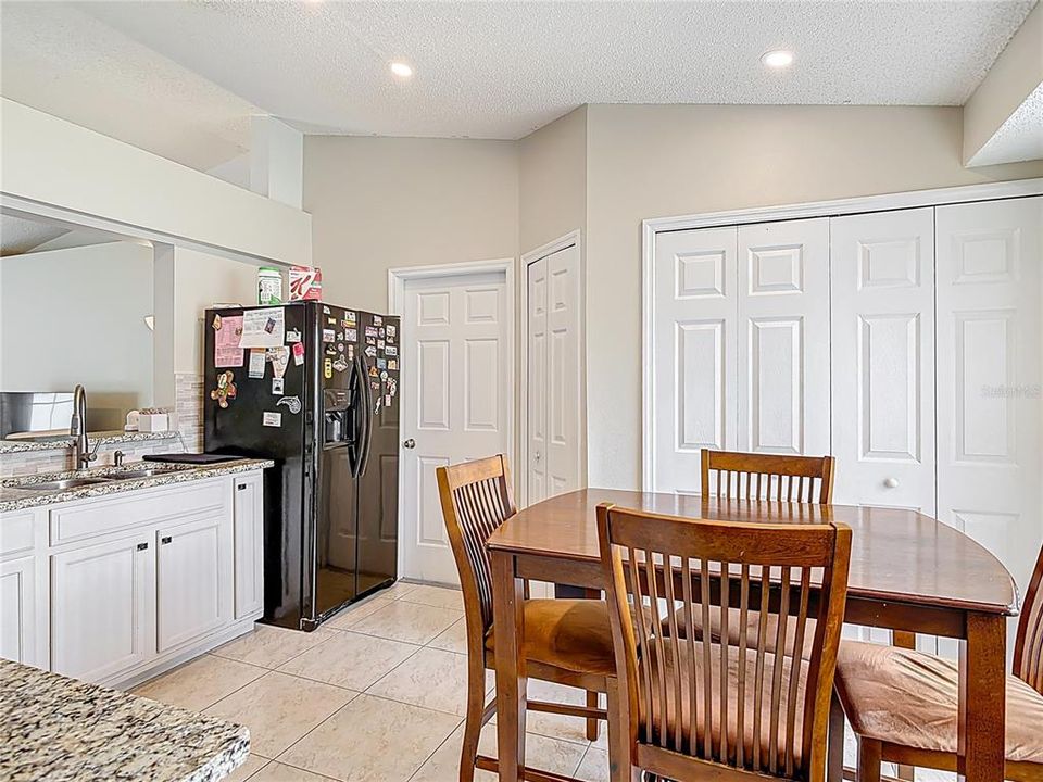 Kitchen/Laundry