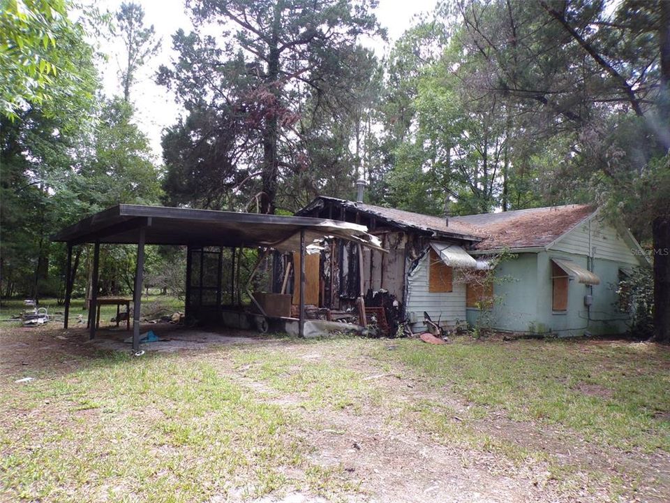 最近售出: $39,000 (2 贝兹, 1 浴室, 872 平方英尺)