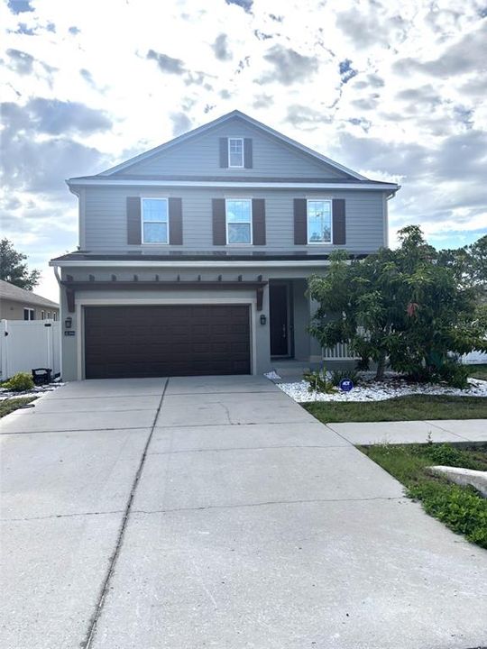 Recently Rented: $5,500 (4 beds, 3 baths, 2227 Square Feet)