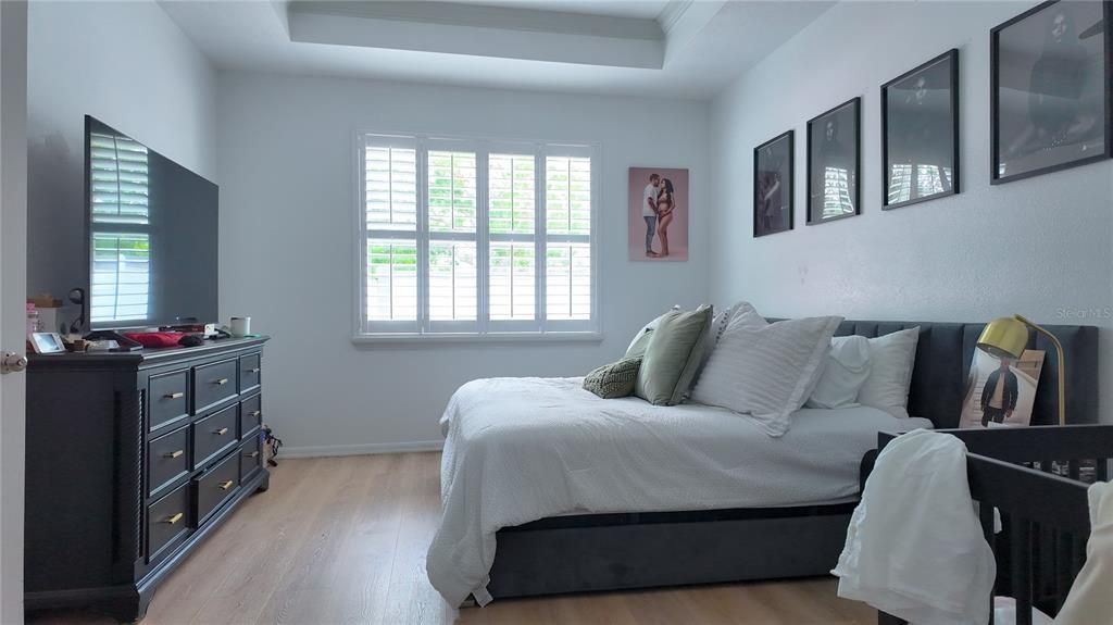 Active With Contract: $2,500 (4 beds, 2 baths, 2174 Square Feet)