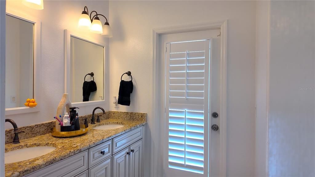 Active With Contract: $2,500 (4 beds, 2 baths, 2174 Square Feet)