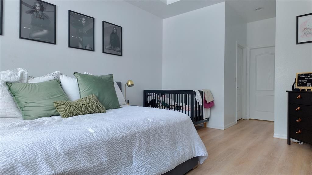 Active With Contract: $2,500 (4 beds, 2 baths, 2174 Square Feet)