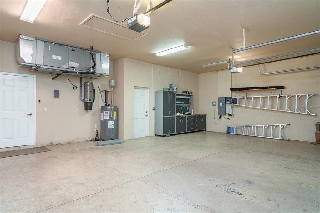 En Venta: $949,999 (4 camas, 3 baños, 3500 Pies cuadrados)