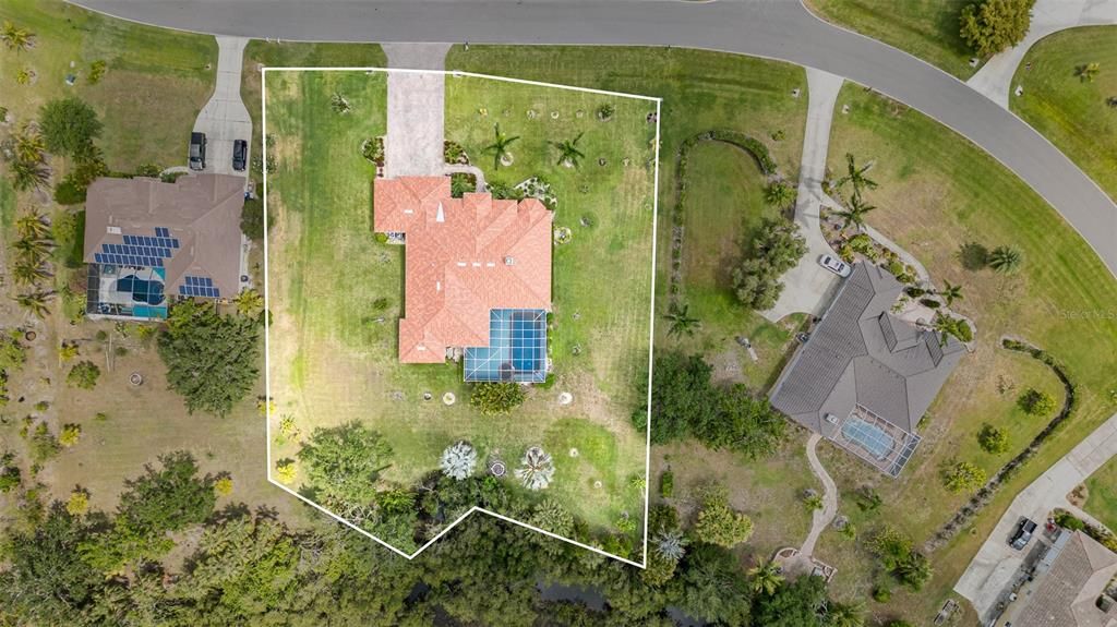 En Venta: $949,999 (4 camas, 3 baños, 3500 Pies cuadrados)