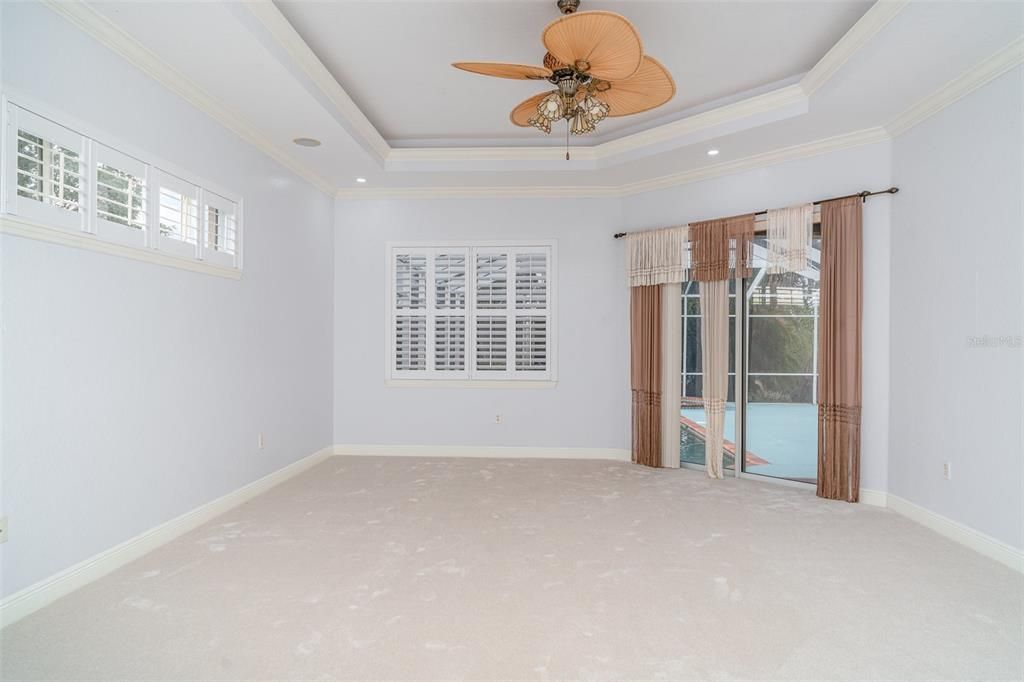 En Venta: $949,999 (4 camas, 3 baños, 3500 Pies cuadrados)