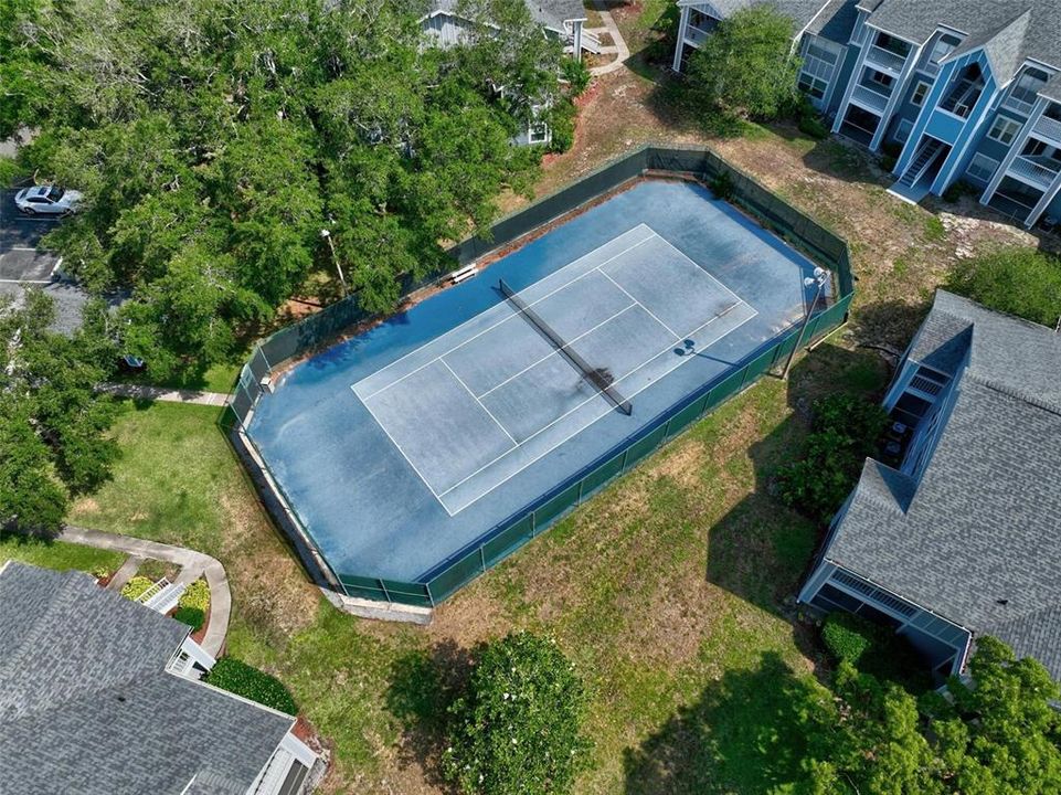 待售: $219,999 (2 贝兹, 2 浴室, 899 平方英尺)