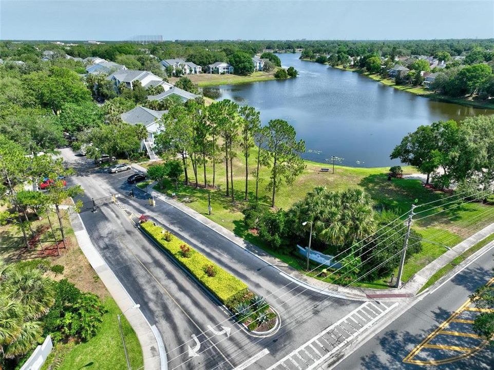 待售: $219,999 (2 贝兹, 2 浴室, 899 平方英尺)