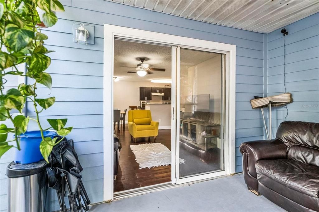 待售: $219,999 (2 贝兹, 2 浴室, 899 平方英尺)