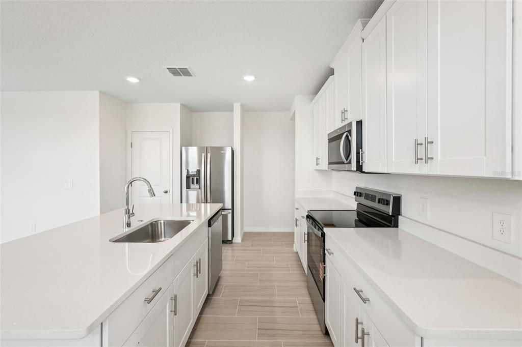 For Sale: $299,329 (4 beds, 2 baths, 1607 Square Feet)