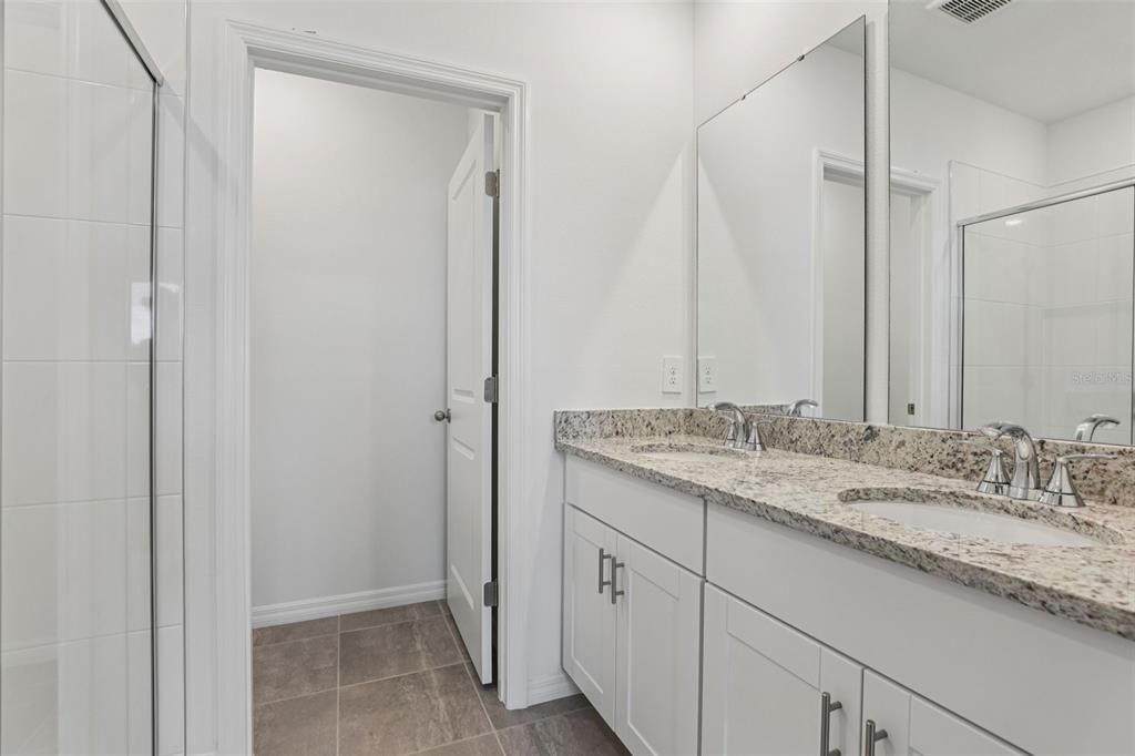 For Sale: $272,050 (3 beds, 2 baths, 1269 Square Feet)