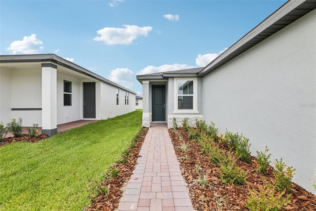 For Sale: $272,050 (3 beds, 2 baths, 1269 Square Feet)