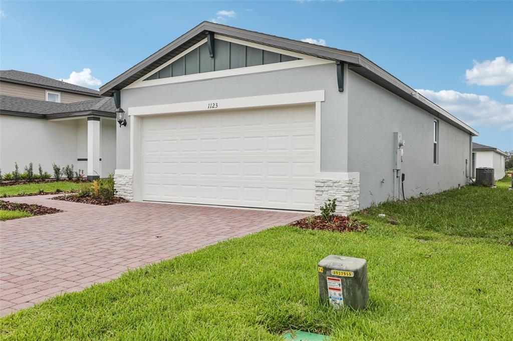 For Sale: $272,050 (3 beds, 2 baths, 1269 Square Feet)