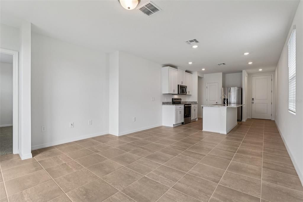 For Sale: $272,050 (3 beds, 2 baths, 1269 Square Feet)